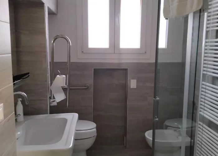 בית הארחה Piazza Santo Stefano 6 - By Bolognacentro Luxuryh