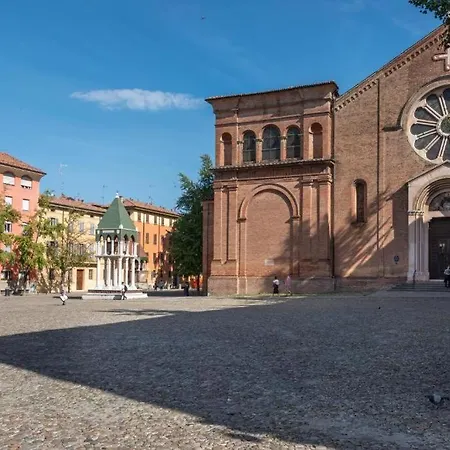 Piazza Santo Stefano 6 - By Bolognacentro Luxuryh בולוניה